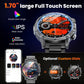Herren Smartwatch im Militärstil mit 1100‑mAh‑Akku, 1,7‑Zoll‑AMOLED‑Display, LED‑Taschenlampe, IP68 wasserdicht, Fitnessuhr mit Telefonfunktion, über 110 Sportmodi, Herzfrequenz /Schlafüberwachung, kompatibel mit iOS und Android