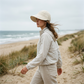 🧢 50% RABATT! ☀️ Damen-Sonnenhut mit verstellbarem Pferdeschwanz-Ausschnitt – Atmungsaktiv & leicht – Perfekt für Strand, Garten oder Reisen – schützt zuverlässig vor UV-Strahlung 🌿👒
